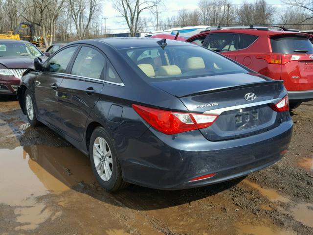 5NPEB4AC2DH534190 - 2013 HYUNDAI SONATA GLS BLUE photo 3