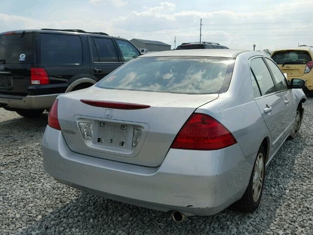 JHMCM56337C016930 - 2007 HONDA ACCORD SE SILVER photo 4