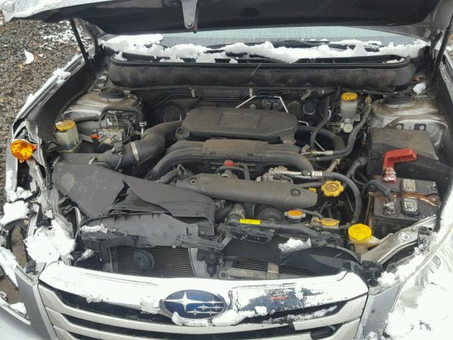 4S4BRBCC3A3383752 - 2010 SUBARU OUTBACK 2. SILVER photo 7