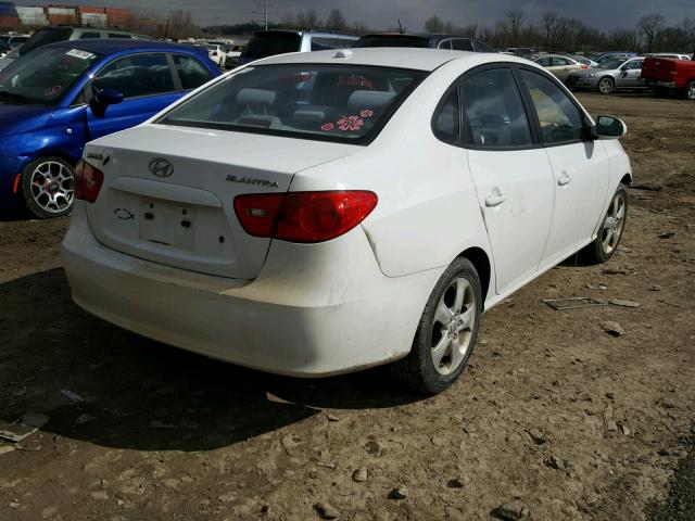 KMHDU46D07U213293 - 2007 HYUNDAI ELANTRA GL WHITE photo 4