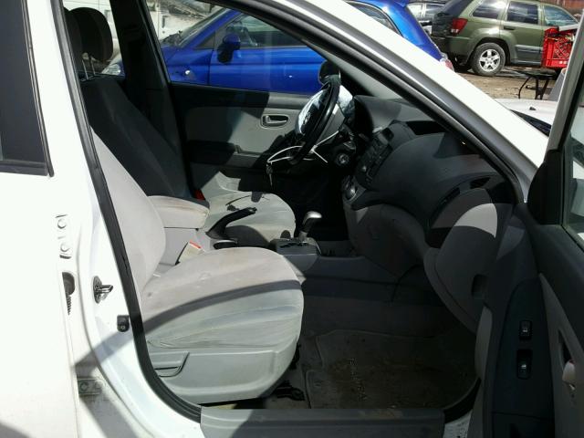 KMHDU46D07U213293 - 2007 HYUNDAI ELANTRA GL WHITE photo 5