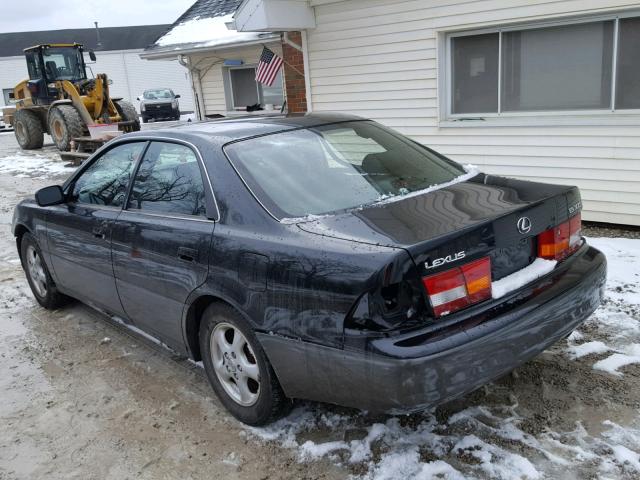 JT8BF28G6X0231322 - 1999 LEXUS ES 300 BLACK photo 3