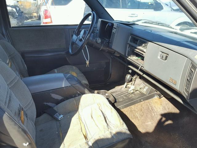 1GTDT19Z7K8507269 - 1989 GMC S TRUCK S1 WHITE photo 5