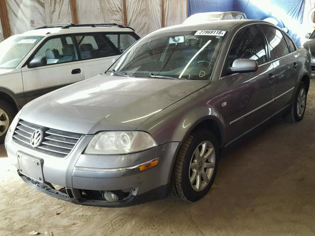 WVWPD63B34P049144 - 2004 VOLKSWAGEN PASSAT GLS SILVER photo 2