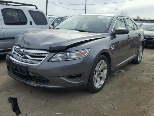 1FAHP2EW8BG102122 - 2011 FORD TAURUS SEL GRAY photo 2