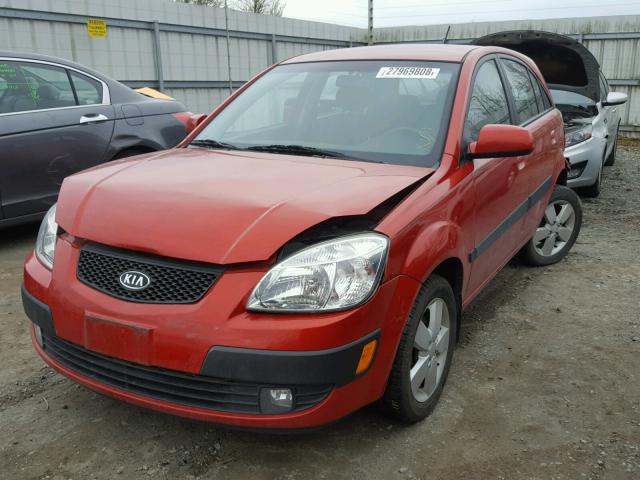 KNADE163976292858 - 2007 KIA RIO 5 SX RED photo 2