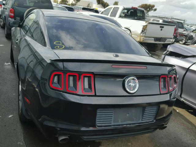 1ZVBP8AM7D5216681 - 2013 FORD MUSTANG BLACK photo 3