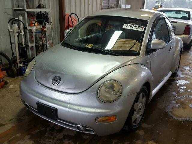 3VWCC21CXXM474177 - 1999 VOLKSWAGEN NEW BEETLE SILVER photo 2