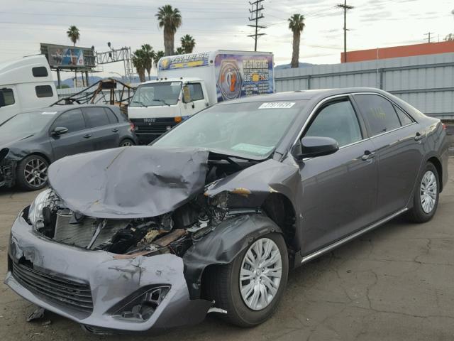 4T4BF1FK9ER405569 - 2014 TOYOTA CAMRY L GRAY photo 2