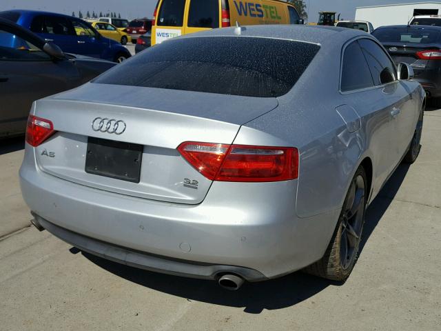 WAUDK78T09A011166 - 2009 AUDI A5 QUATTRO SILVER photo 4