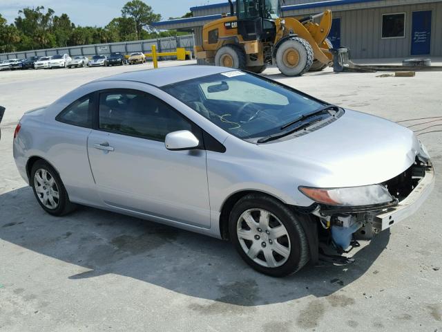 2HGFG12637H537482 - 2007 HONDA CIVIC LX SILVER photo 1