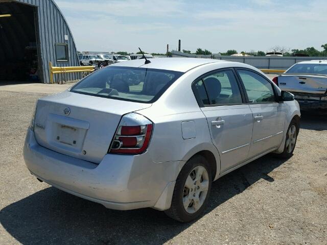 3N1AB61E38L670316 - 2008 NISSAN SENTRA 2.0 SILVER photo 4