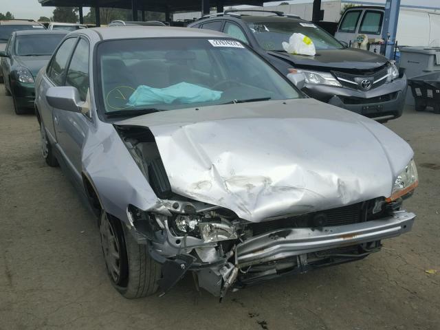 JHMCG66501C017538 - 2001 HONDA ACCORD LX SILVER photo 1