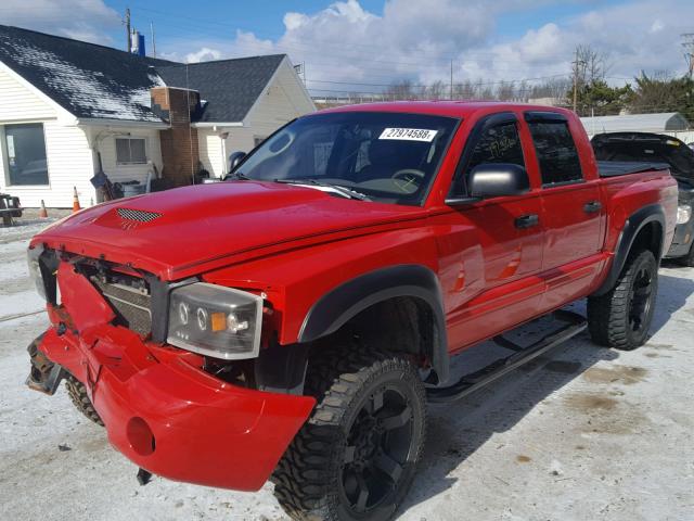 1D3HW58N95S270264 - 2005 DODGE DAKOTA QUA RED photo 2