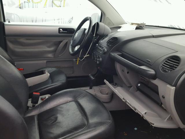 3VWCK21C33M410544 - 2003 VOLKSWAGEN NEW BEETLE 银色 照片 5