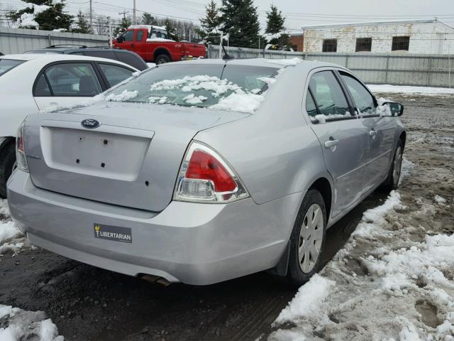 3FAHP06Z09R142808 - 2009 FORD FUSION S SILVER photo 4