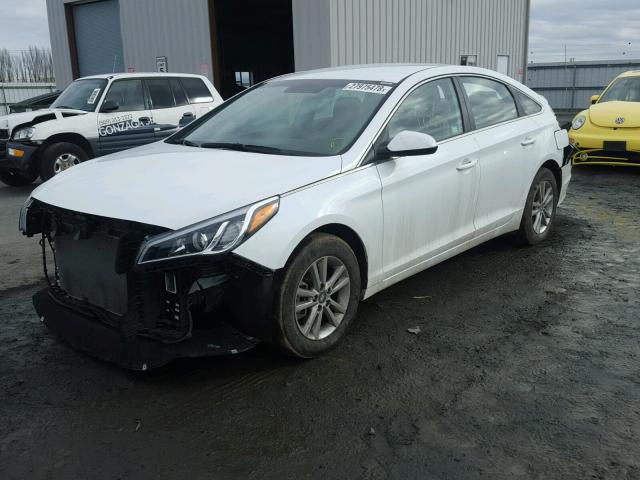 5NPE24AF2HH543147 - 2017 HYUNDAI SONATA SE WHITE photo 2