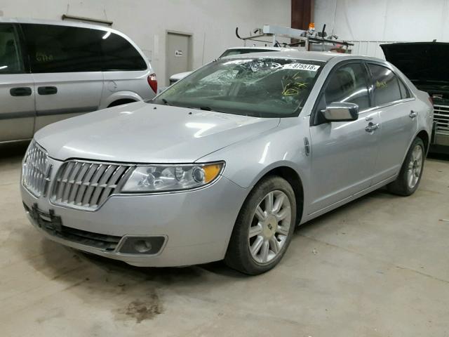 3LNHL2GC7AR652603 - 2010 LINCOLN MKZ SILVER photo 2