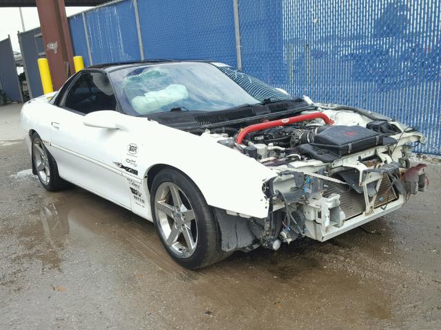 2G1FP22G422157701 - 2002 CHEVROLET CAMARO Z28 WHITE photo 1