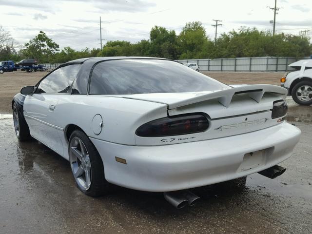 2G1FP22G422157701 - 2002 CHEVROLET CAMARO Z28 WHITE photo 3