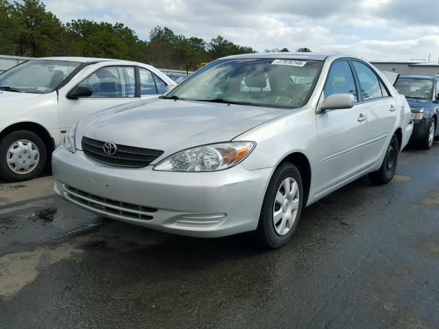 4T1BE32K84U796159 - 2004 TOYOTA CAMRY LE SILVER photo 2