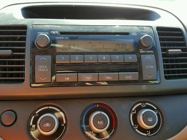 4T1BE32K95U590771 - 2005 TOYOTA CAMRY LE WHITE photo 9