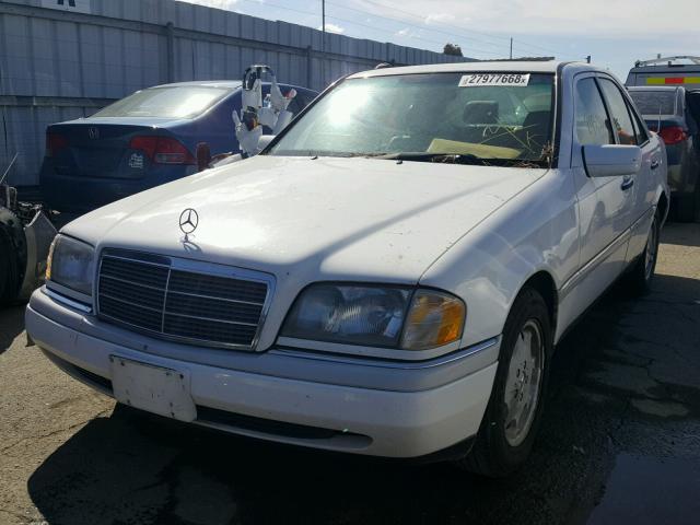 WDBHA22E6TF470117 - 1996 MERCEDES-BENZ C 220 WHITE photo 2