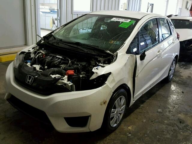 JHMGK5H56GX000140 - 2016 HONDA FIT LX أبيض صورة 2