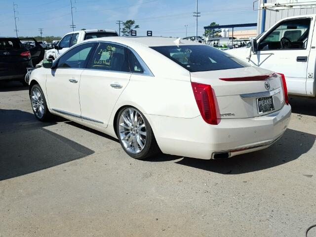 2G61W5S88E9204869 - 2014 CADILLAC XTS VSPORT WHITE photo 3