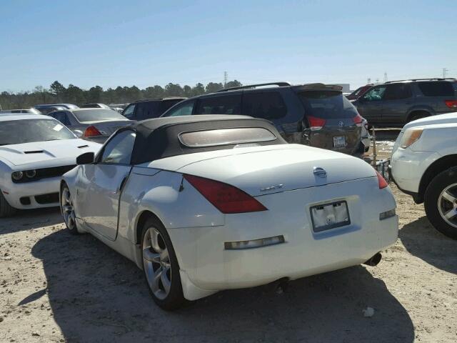 JN1AZ36A96M452383 - 2006 NISSAN 350Z ROADS WHITE photo 3