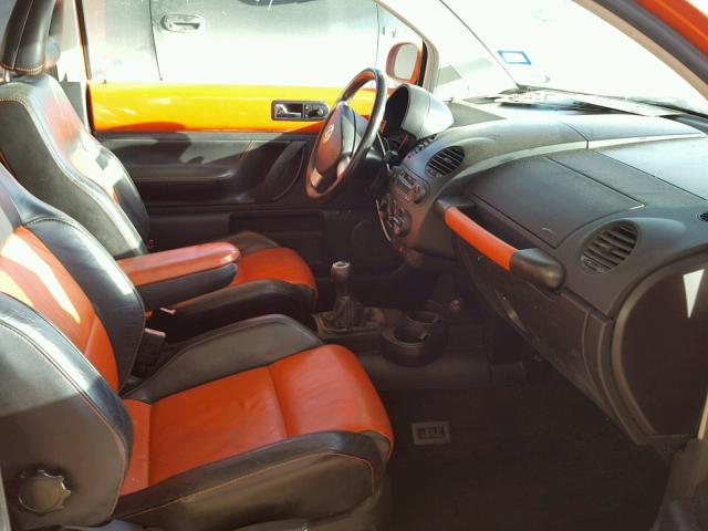 3VWCD21C92M426952 - 2002 VOLKSWAGEN NEW BEETLE 橙色 照片 5
