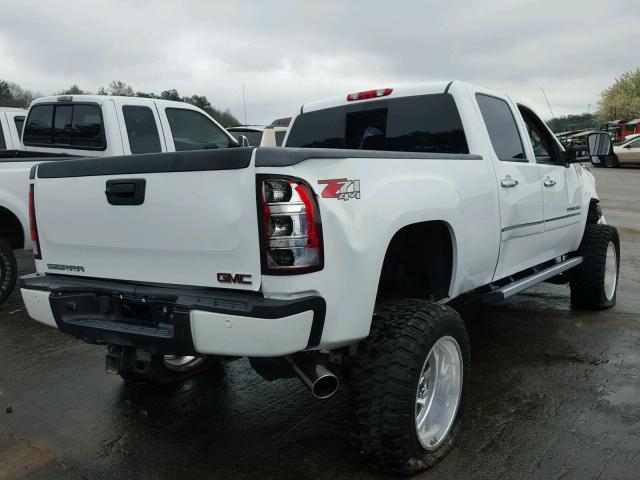 1GT426C83BF168313 - 2011 GMC SIERRA K35 WHITE photo 4