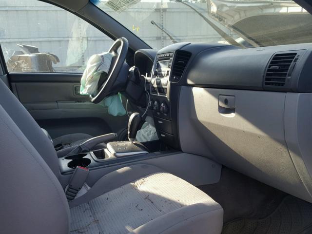 KNDJD735995866398 - 2009 KIA SORENTO LX SILVER photo 5