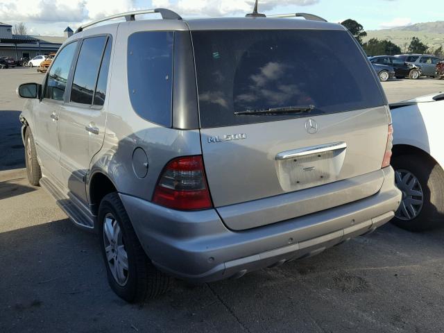 4JGAB75EX5A559757 - 2005 MERCEDES-BENZ ML 500 GRAY photo 3