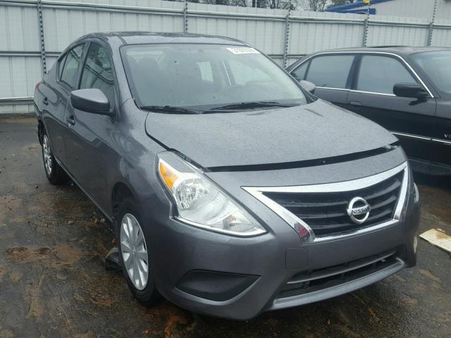 3N1CN7APXHL907200 - 2017 NISSAN VERSA S GRAY photo 1