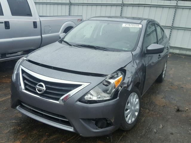 3N1CN7APXHL907200 - 2017 NISSAN VERSA S GRAY photo 2