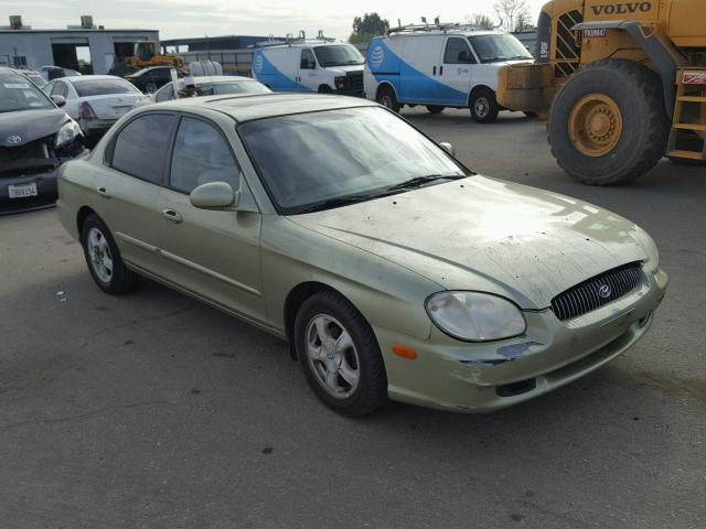 KMHWF25S0YA322475 - 2000 HYUNDAI SONATA GL GREEN photo 1