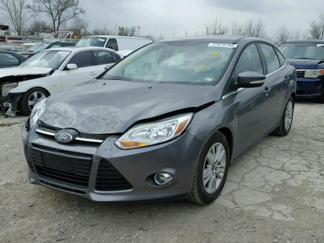 1FAHP3H20CL387941 - 2012 FORD FOCUS SEL GRAY photo 2
