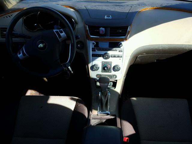 1G1ZC5EB3A4132680 - 2010 CHEVROLET MALIBU 1LT WHITE photo 9