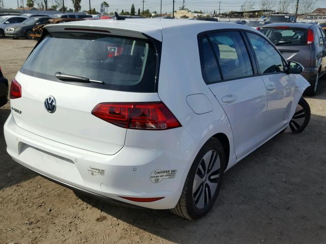 WVWPP7AU8GW903508 - 2016 VOLKSWAGEN E-GOLF SEL WHITE photo 4