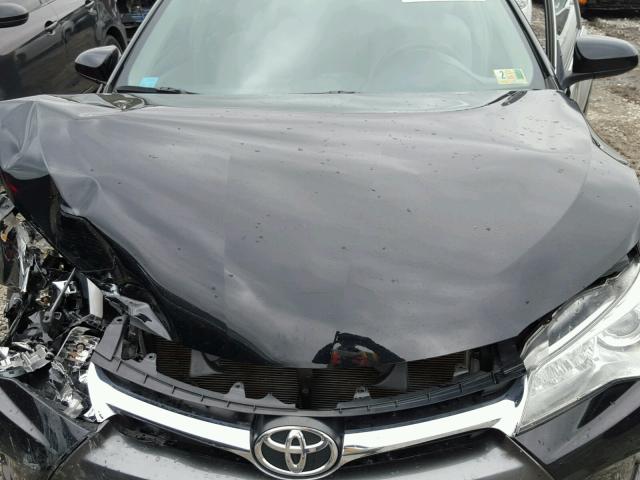 4T1BF1FKXGU527760 - 2016 TOYOTA CAMRY LE BLACK photo 7