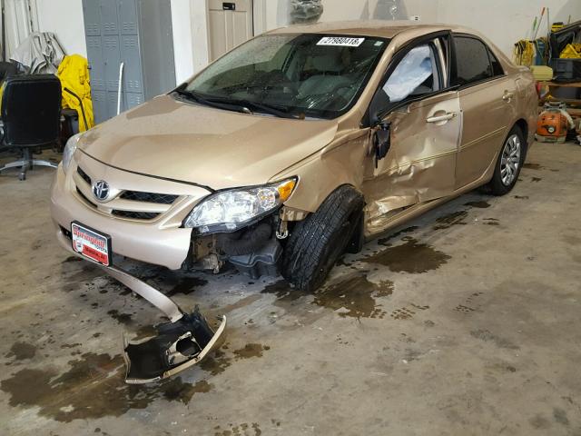 2T1BU4EE3CC755243 - 2012 TOYOTA COROLLA BA GOLD photo 2