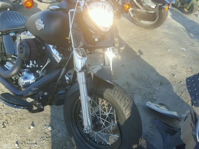 1HD1JRV21CB035055 - 2012 HARLEY-DAVIDSON FLS SOFTAI 黑色 照片 9