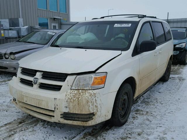 2D4RN4DE8AR382665 - 2010 DODGE GRAND CARA WHITE photo 2