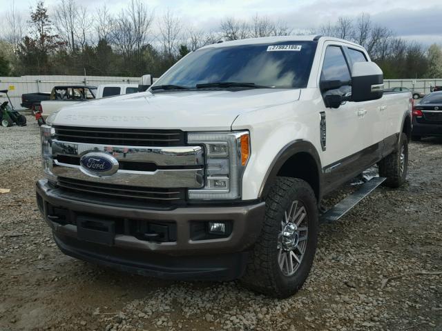 1FT8W3BT0HEB52692 - 2017 FORD F350 SUPER WHITE photo 2