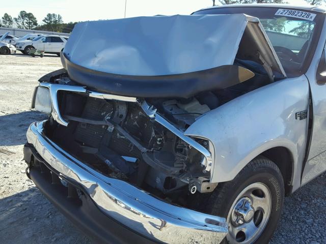 1FTRF17222NB54010 - 2002 FORD F150 SILVER photo 9