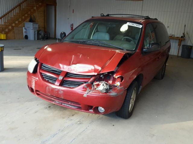 2D4GP44L56R644293 - 2006 DODGE GRAND CARA RED photo 2