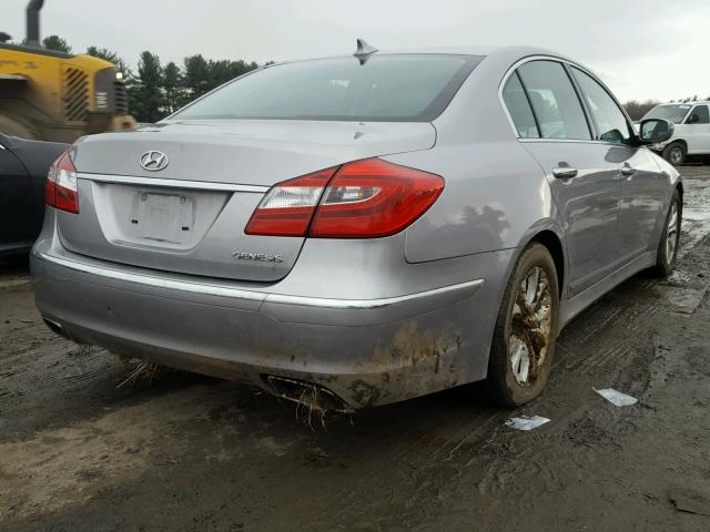 KMHGC4DDXDU237986 - 2013 HYUNDAI GENESIS 3. SILVER photo 4