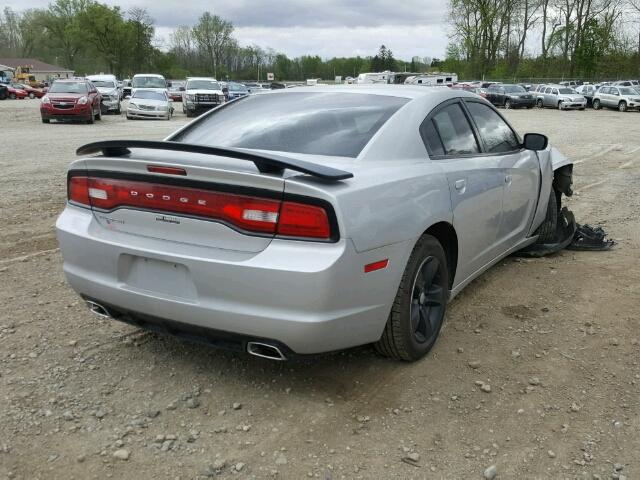 2C3CDXBG5CH218864 - 2012 DODGE CHARGER SE SILVER photo 4