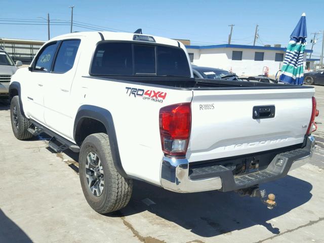 5TFCZ5AN4GX045275 - 2016 TOYOTA TACOMA DOU WHITE photo 3